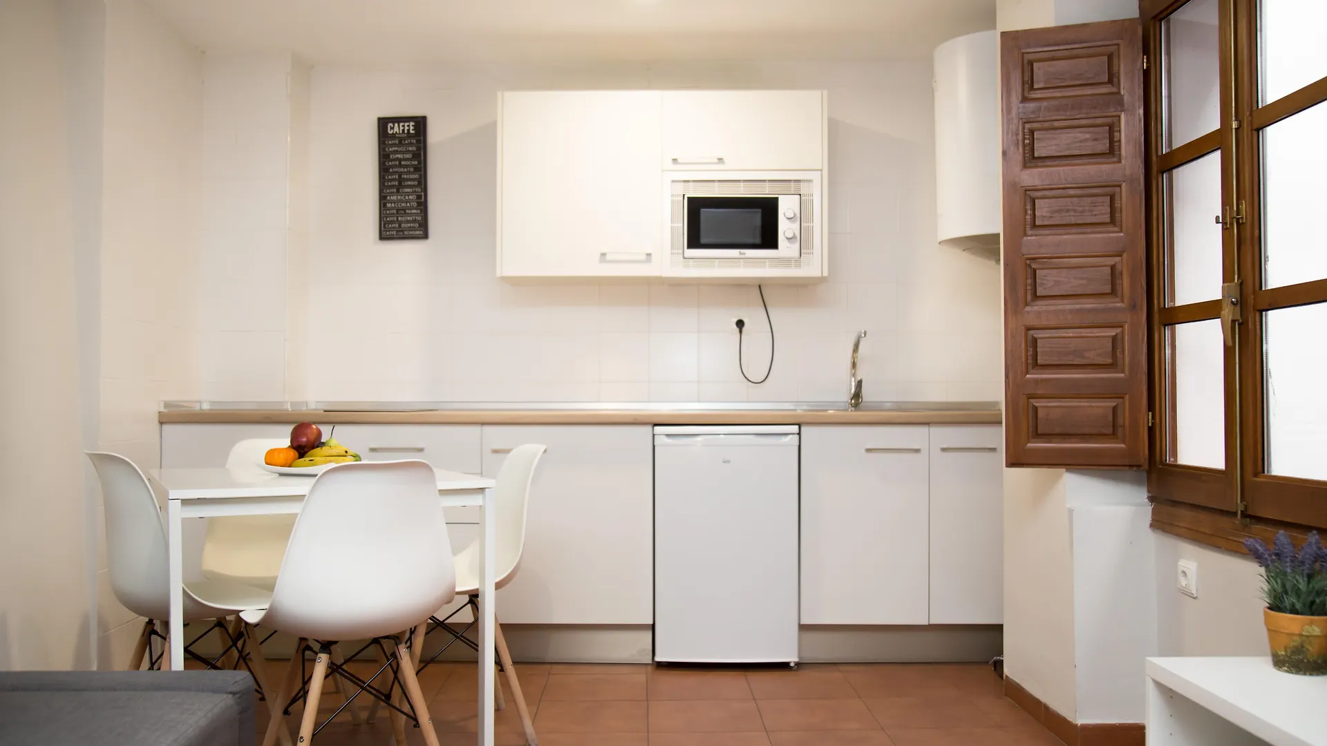 Apartamentos Nahira Suites 3000 Granada